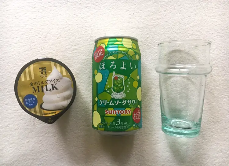 【おこもり飯】《ほろよい》アレンジ!! セブンのアイスとつくる禁断の"オトナノクリームソーダ"♡_1
