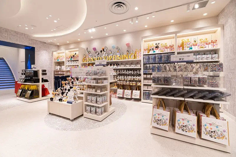 「ディズニーフラッグシップ東京」オリジナルアートの特別商品