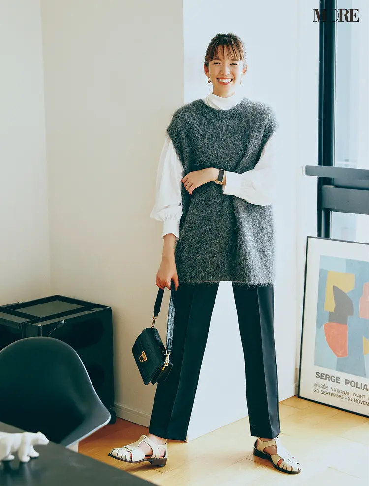 AKTEのパンツをはいた佐藤栞里