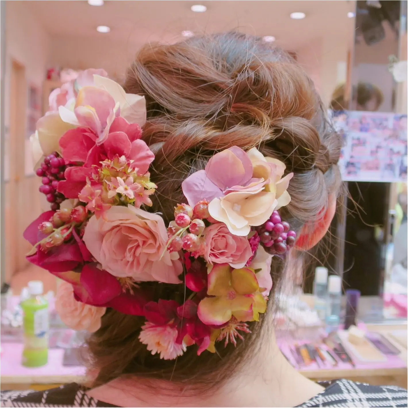 Wedding 私のヘアスタイル かわいいお花でラプンツェルみたいに 結婚式で後悔しないようにしておくべきこと Moreインフルエンサーズブログ Daily More