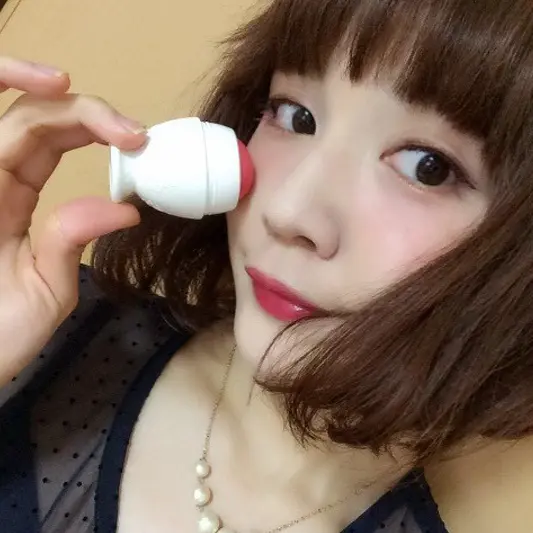 色っぽ顔が即完成!おしゃれメイクの達人・村田倫子ちゃんの「愛用チーク」♡_1