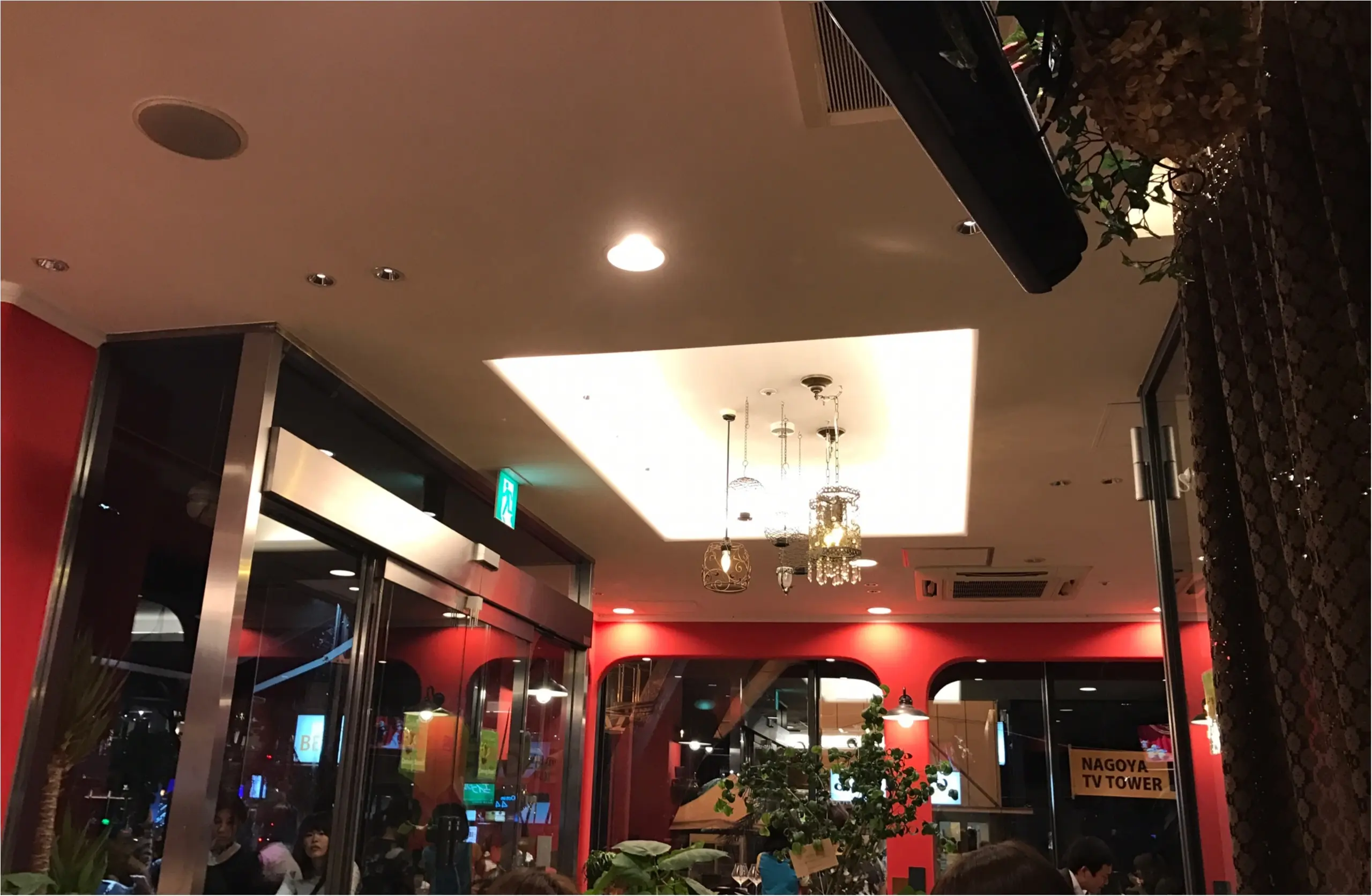 ★夜カフェするなら、ここがオススメ!あの、インスタジェニックな韓国発の○○も食べられちゃう?★_3