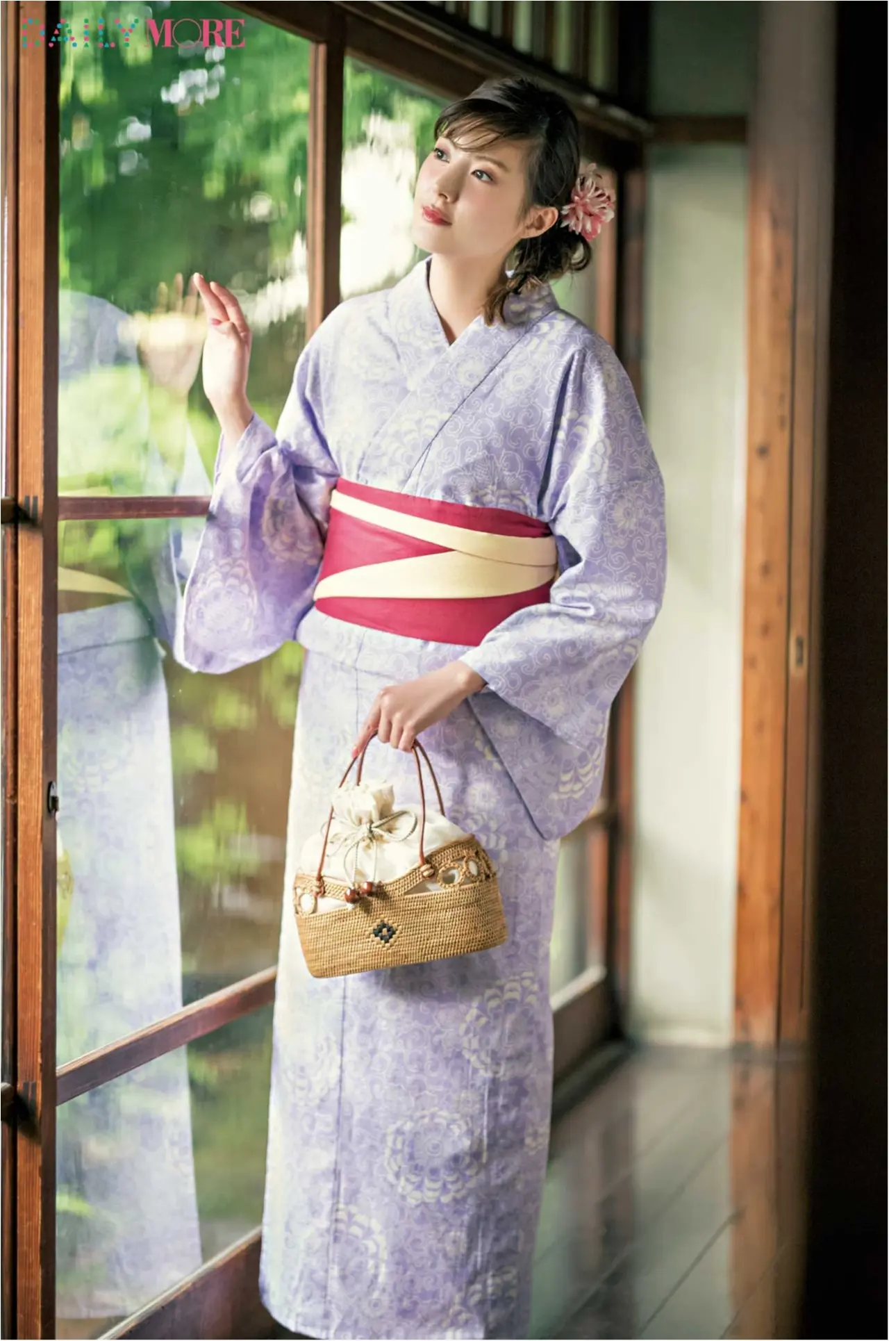 佐藤ありさが着る! 今年の「ゆかた」は、彼ウケ抜群の“きれい色”をチェック!_2