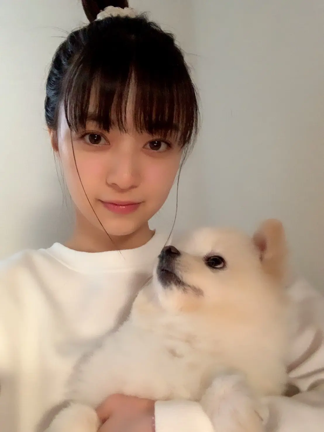 逢沢りなの「K-POPで気分をアゲる」おうち時間【STAY HOMEなあなたへ】_2