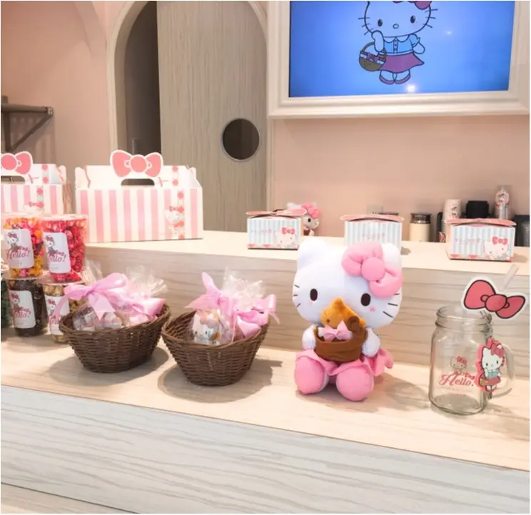 《キティちゃんのパン屋さんが原宿にオープン♡》かわいすぎるフード、限定グッツがたっくさん♡最後のページは初の試みです!!_1