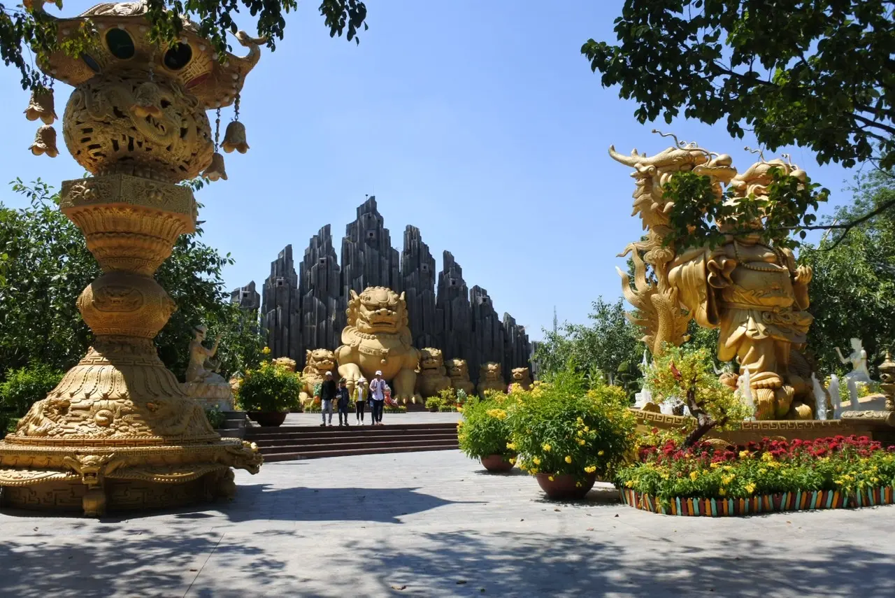 ホーチミンスイティエン遊園地