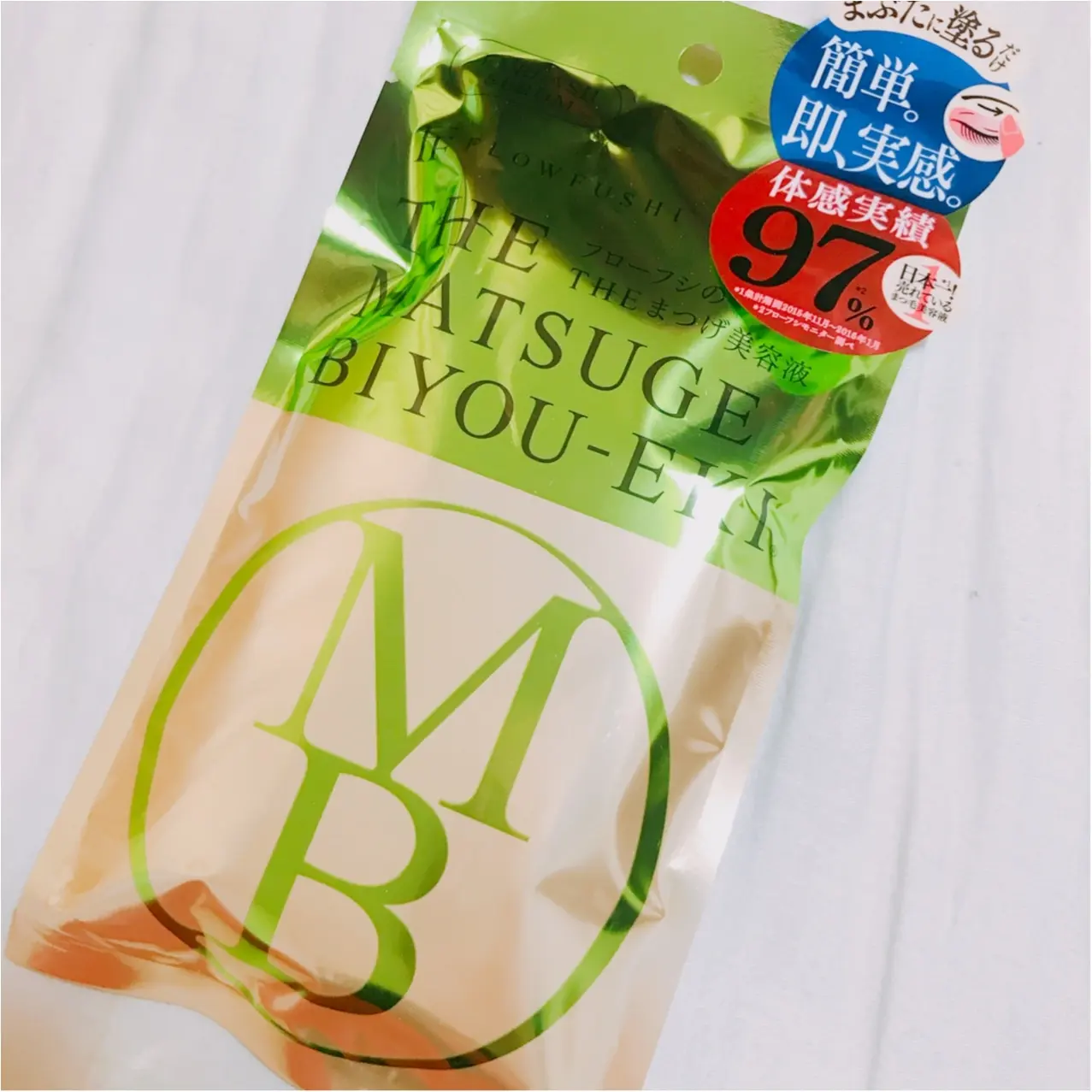 日本一売れてるっ!《フローフシ》のまつげ美容液で目指せ【音が鳴るまつげ】♡_1