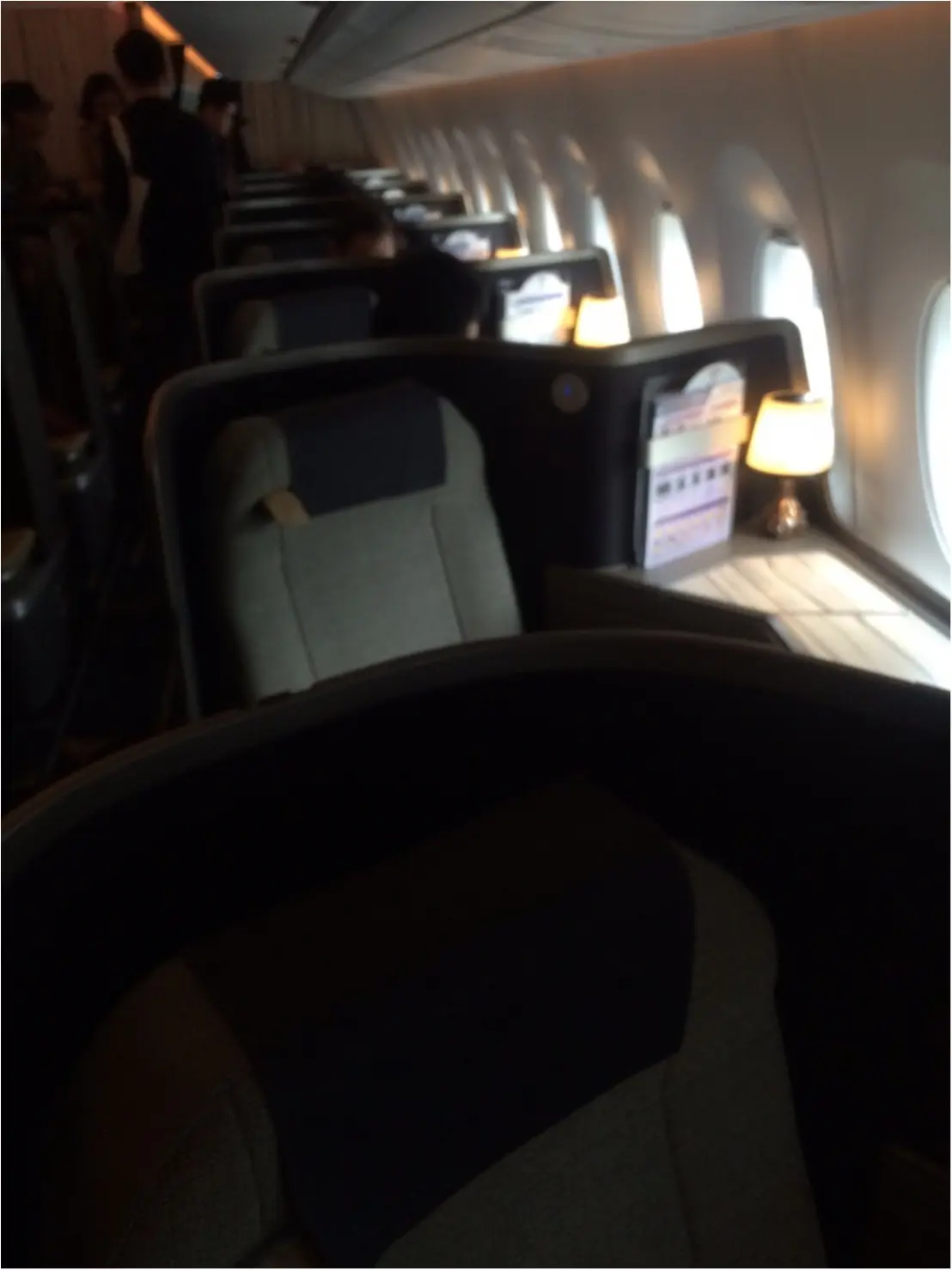 【vacation】日本にはまだない!最新ジェット機エアバスA350のビジネスクラスシートでゆったりトリップ♡_2