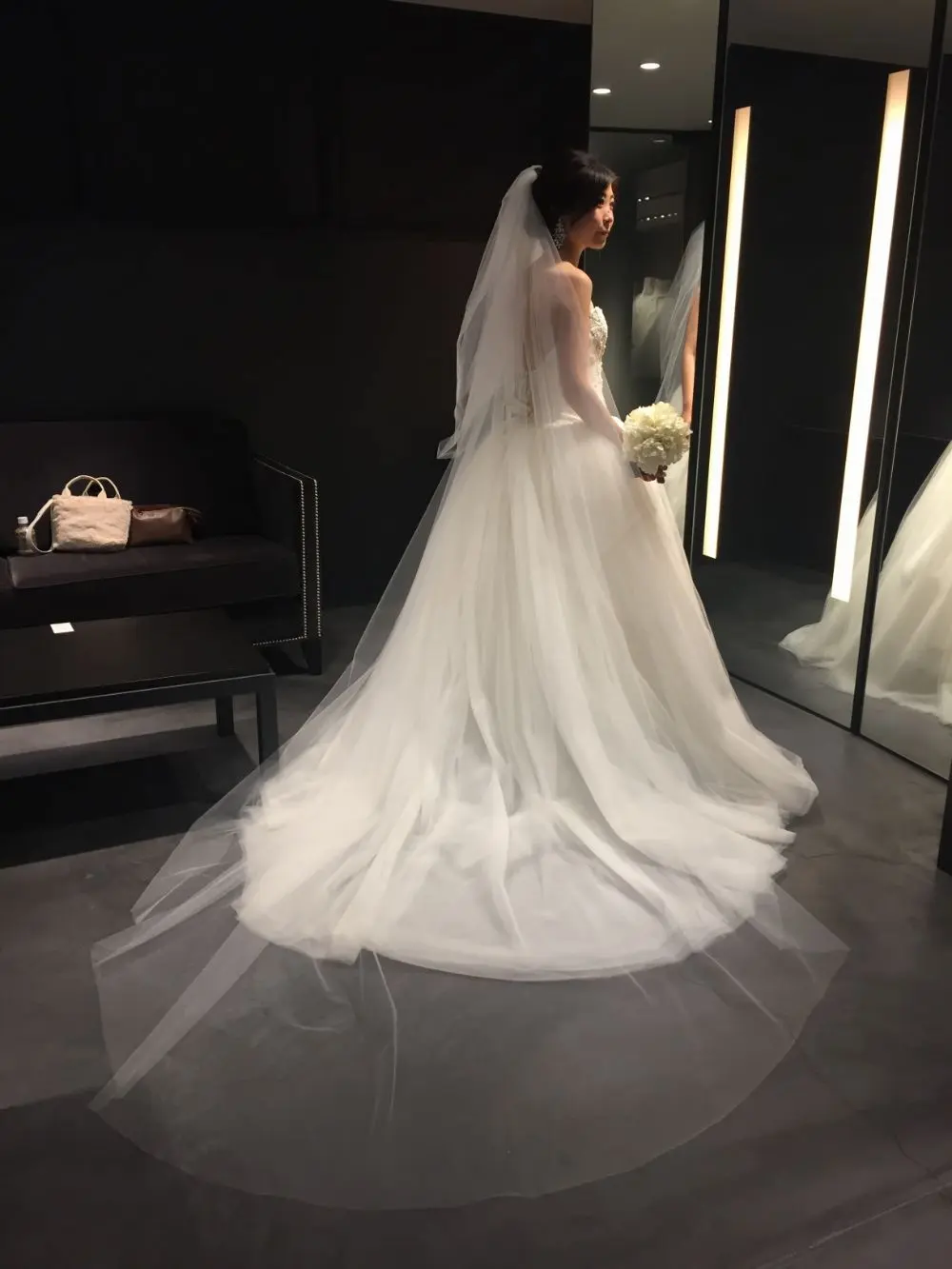 卒花さんに聞く【ドレス特集】- 結婚式・二次会におすすめ! プレ花嫁さんに人気のおしゃれなウェディングドレスは?_15