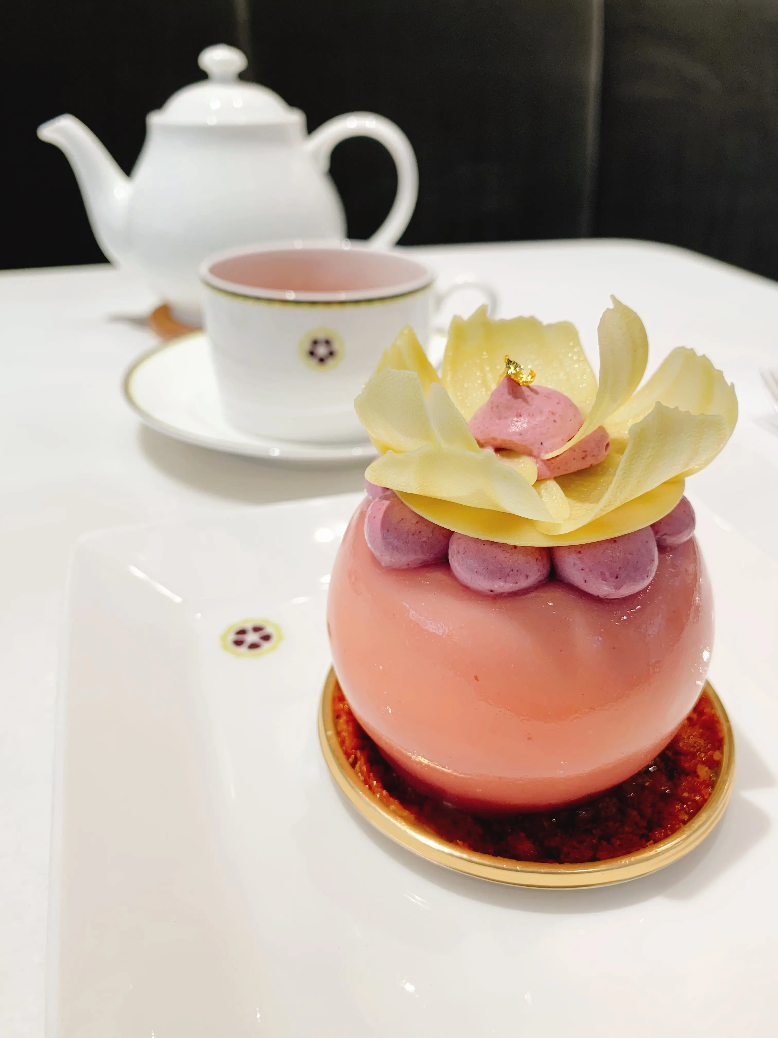 【おすすめカフェ】有名ショコラティエの《花ひらくケーキ》が美しく美味しすぎる♡_4