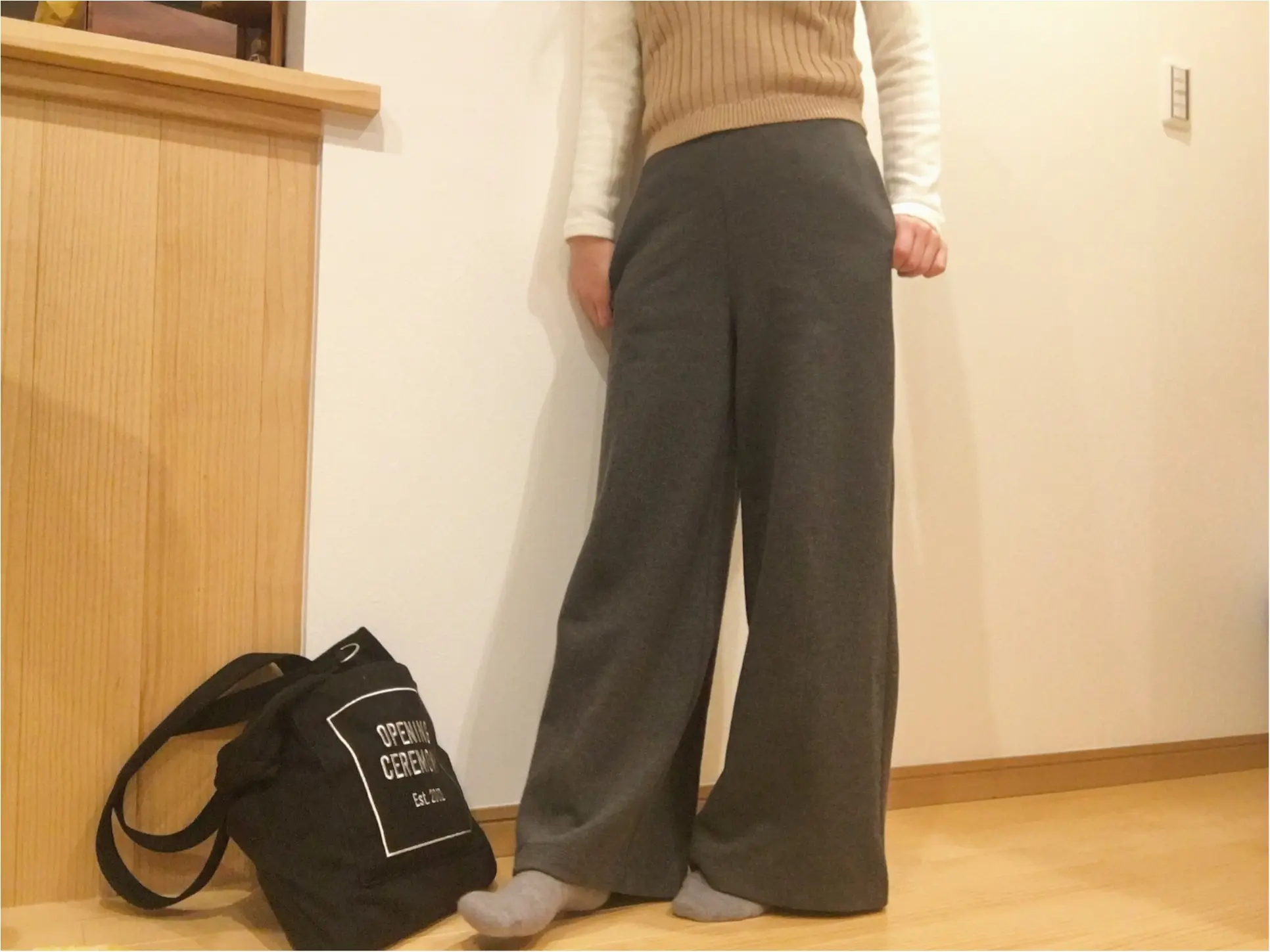 ★《今がお得!!》UNIQLOで、1990円になっているワイドパンツを色ち買い!_2