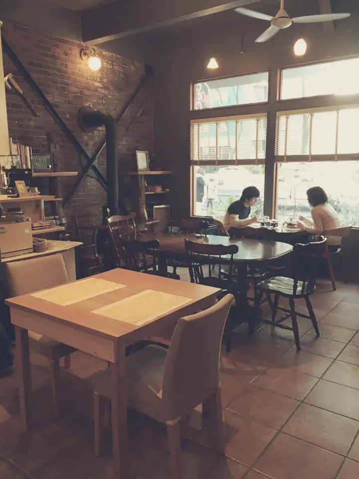 赤を着てでかけよう❤️暖炉のあるカフェであったかランチ。_4