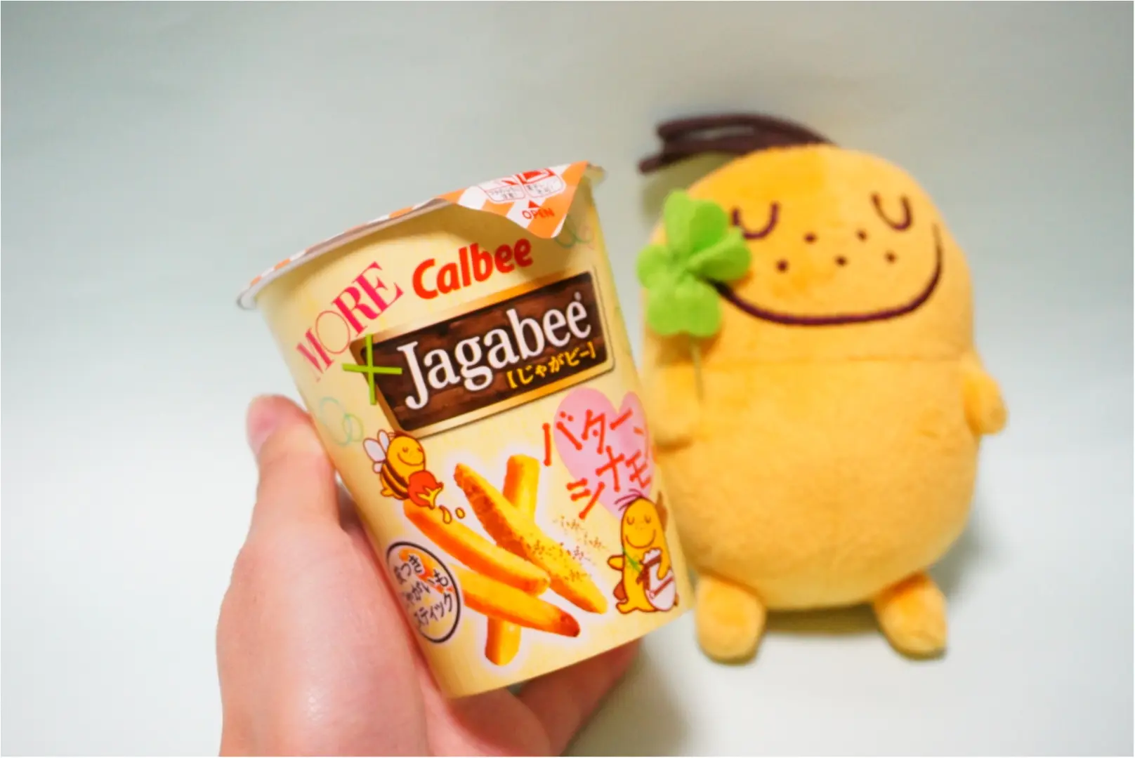 もう食べた⁉︎【Jagabee×MORE】私達が作ったコラボ商品『バターシナモン』が大好評発売中‼︎新商品が出来上がるまでの秘密も教えちゃう♡_5