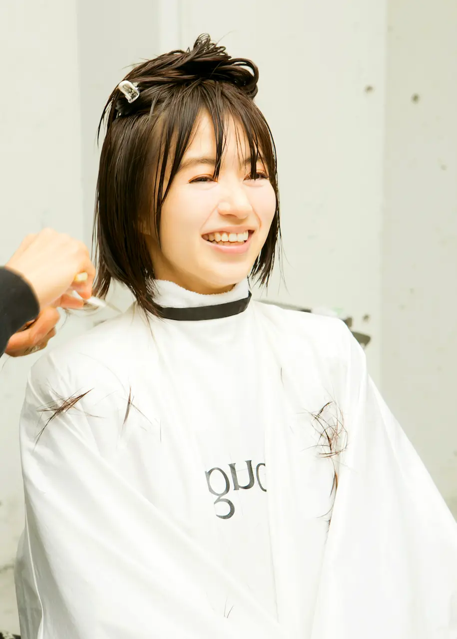 逢沢りなちゃんがショートヘアに変身 その現場を密着取材 ファッション コーディネート 代 Daily More