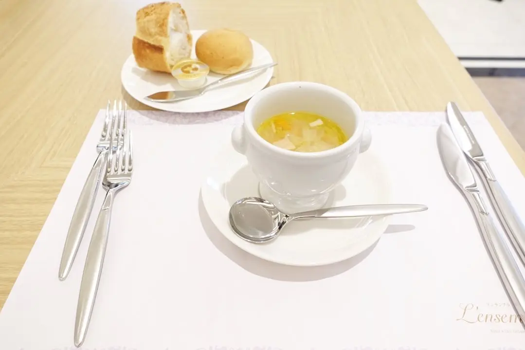 【宝塚】新宝塚ホテル『アンサンブル』でランチ!Vlogつき_3