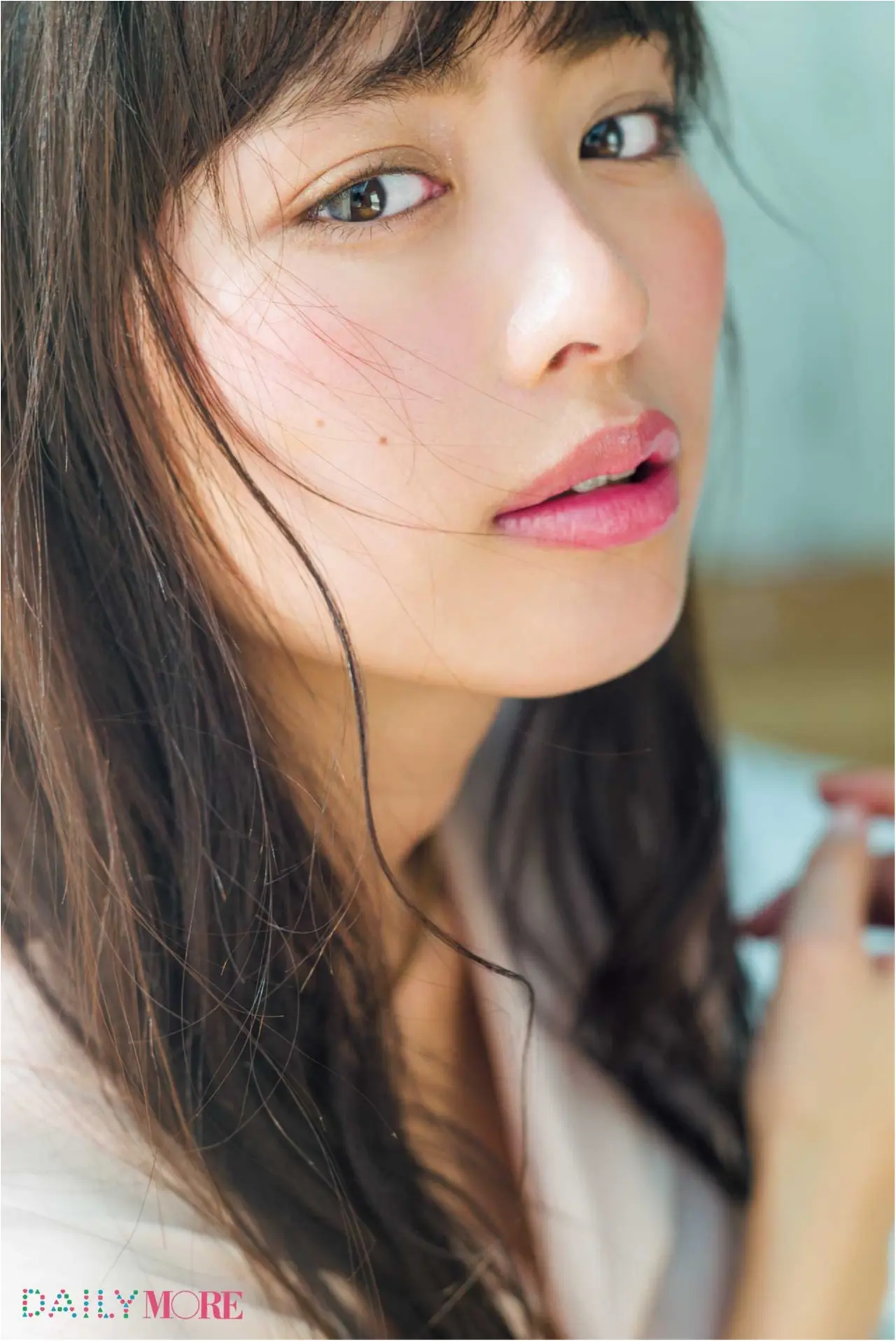 目元くずれバリアで、彼と近づいても大丈夫♡ 接近戦前の「あか抜けベースメイクトッピング」!_1