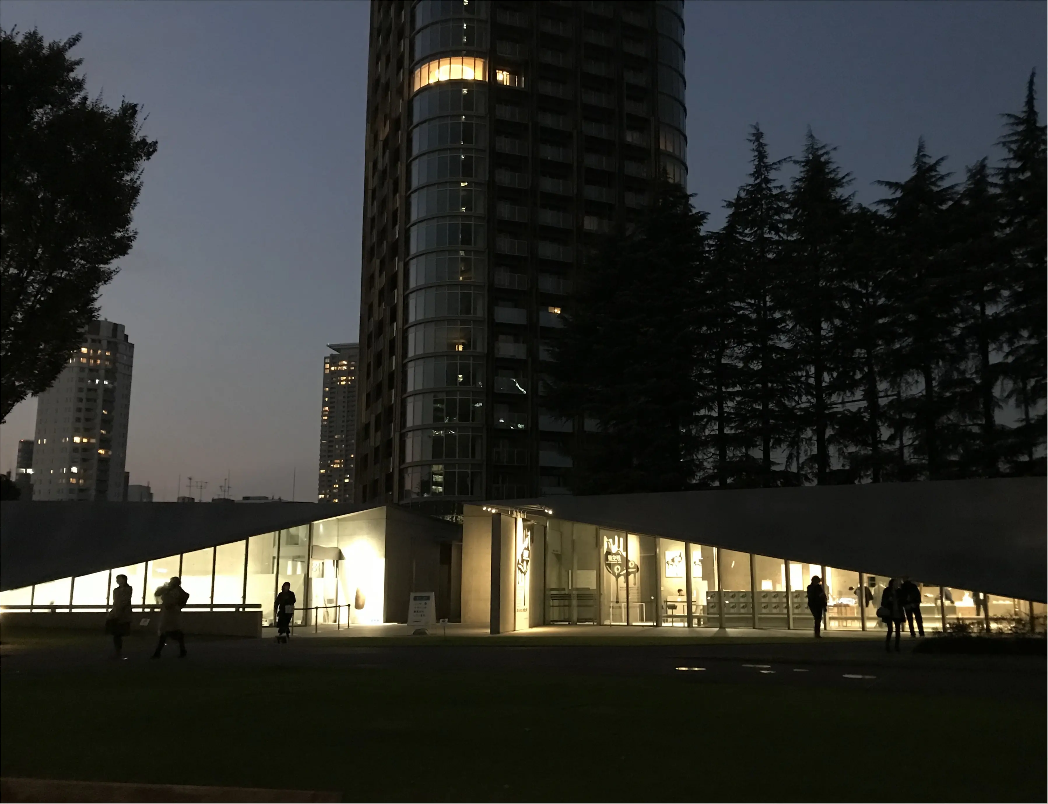 日本が世界に誇る建築家!!国立新美術館で開催中の【安藤忠雄展】に行ってきました〜♡ 来場者がみーんな写真を撮るフォトスポットとは??_1