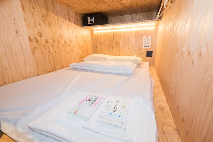 新宿で最高の【非日常旅】ができる! "泊まれる本屋"『BOOK AND BED TOKYO』が最高だった♡_11