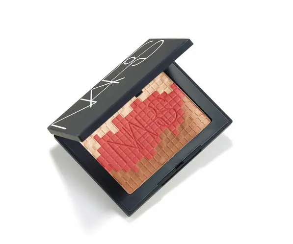 ライター森山が『NARS』の最新アイテムをお試し! 3in1の秀逸コンパクトで肌がいきいきと‼_1