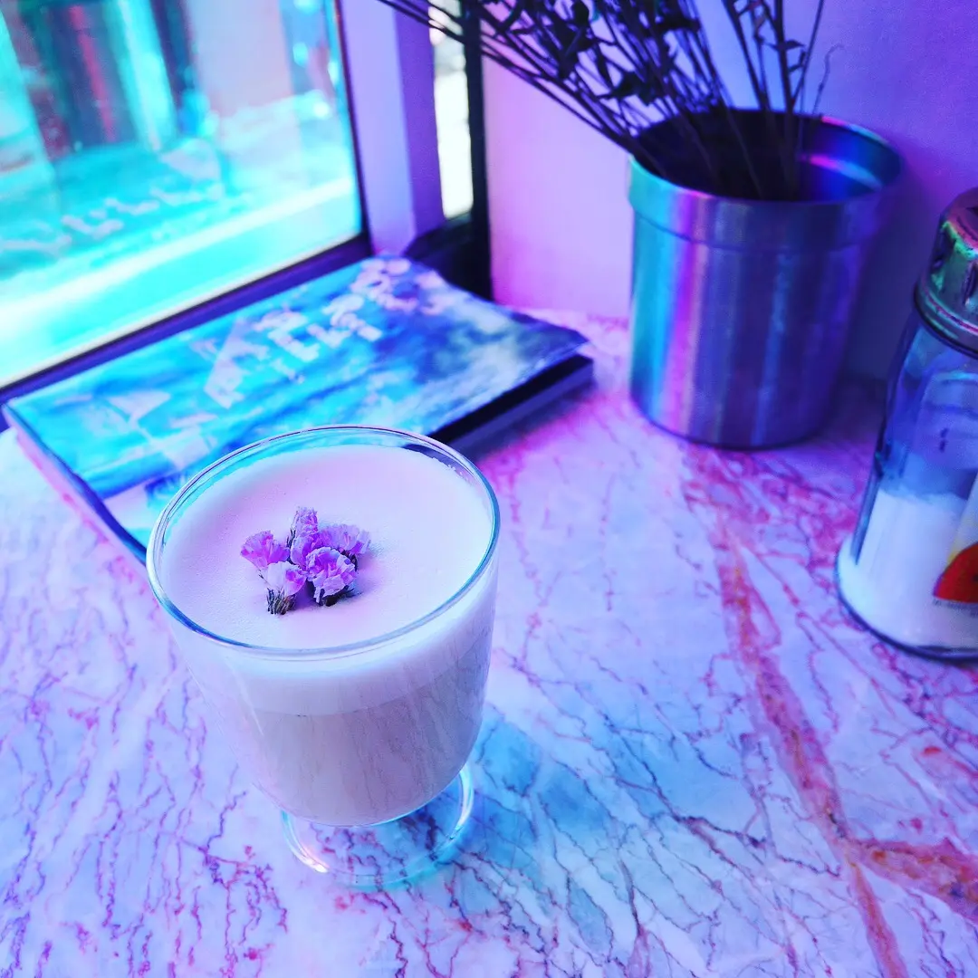 【モアハピ関西メンバー】とカフェ巡り♡白いカフェ≪fouet≫と個性的なオシャレ空間≪イマスカフェ≫に行ってきました!_5