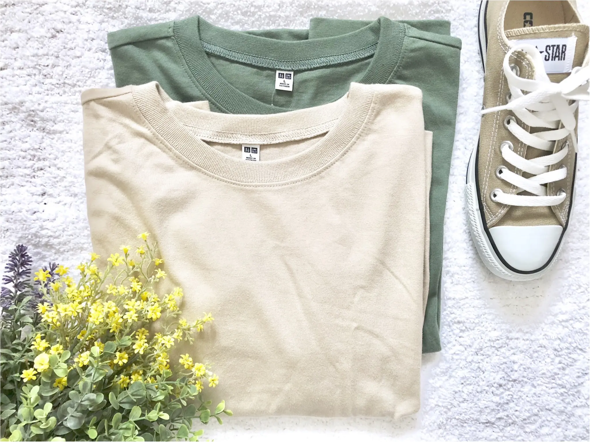 【UNIQLO】お洒落さんがこぞって買っている《話題のTシャツ》を2色買い❤️7/5までならお買い得なので急げっ!_1