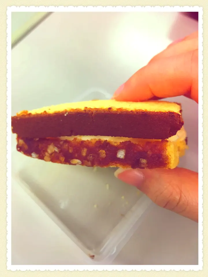 これは食べたことない〜!!カステラをアイスにしちゃった!?美味しすぎるカステラアイス♡_4