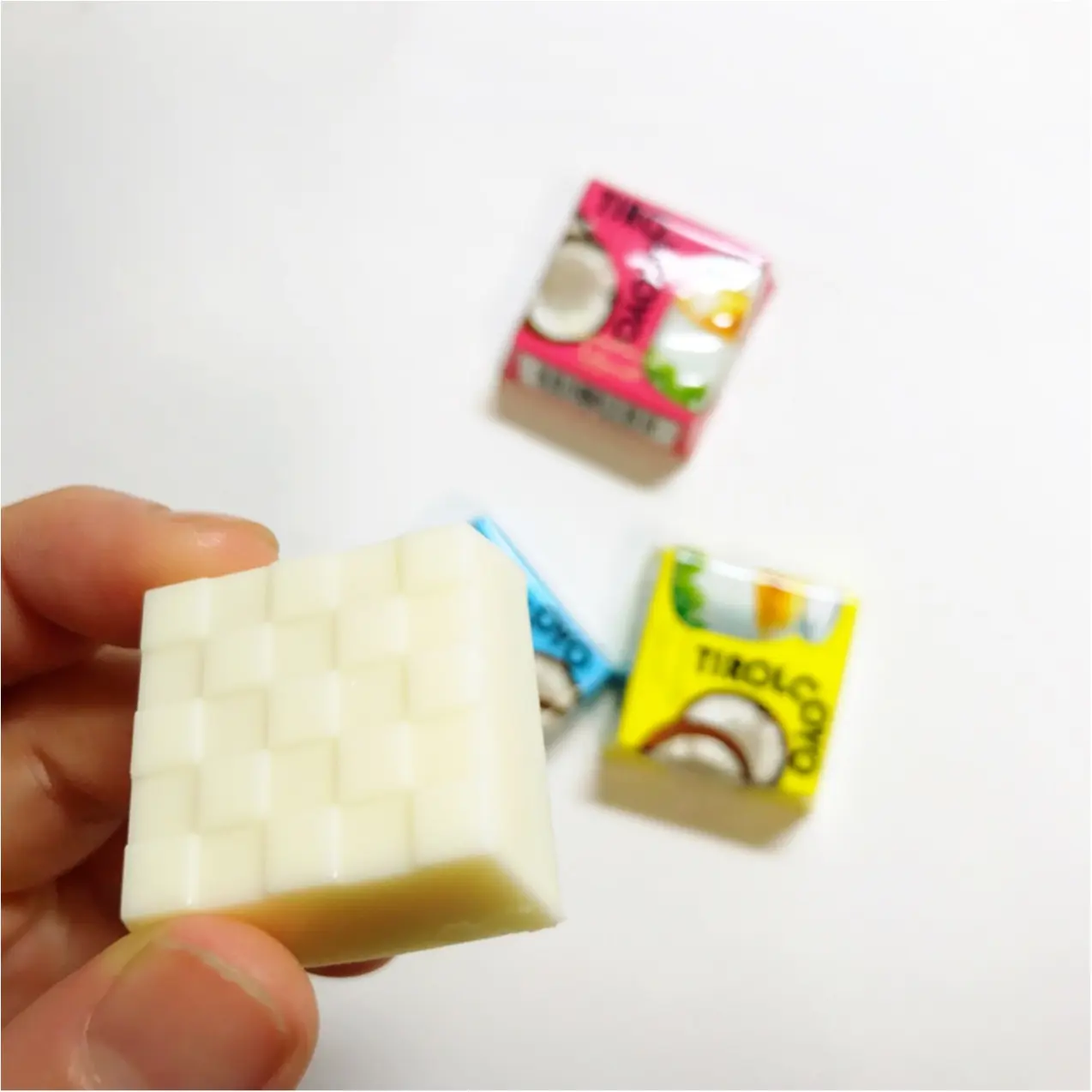 チロルチョコならぬ【チロルコヨ】って!?セレブに愛されるあの食材を使った新作チロル♡_2