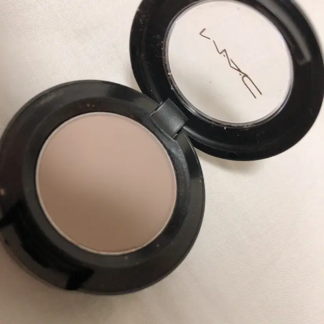 MACシャドウ