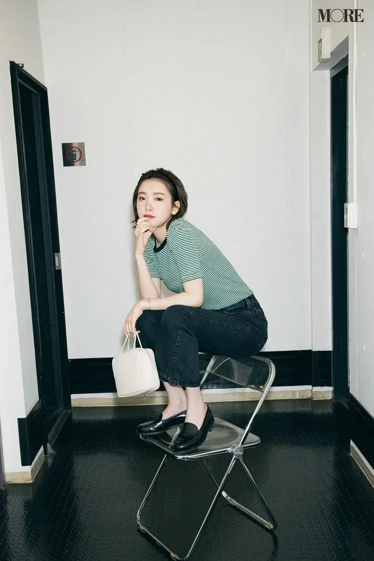 【レディースTシャツコーデ】ボーダー柄柄Tシャツ×デニムパンツのコーデ