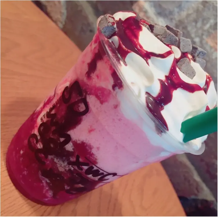 【FOOD】今すぐスタバへ急げ!!スタバのパフェができました⁈“今しかできない” ベリー×コーヒージェリーの盛りフラペ♡_3