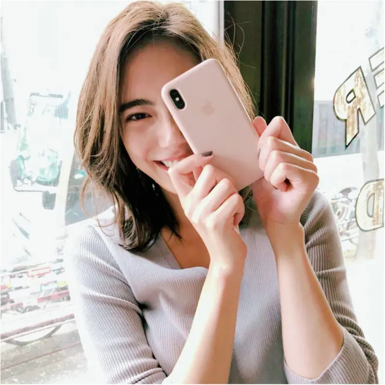 土屋巴瑞季は、しーちゃんと奇しくもお揃い♡♡【モデルのオフショット:スマホケース編】_1