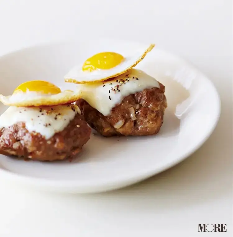 【作り置きお弁当レシピ】1. ひき肉の「ハンバーグでチーズ&卵のせ」