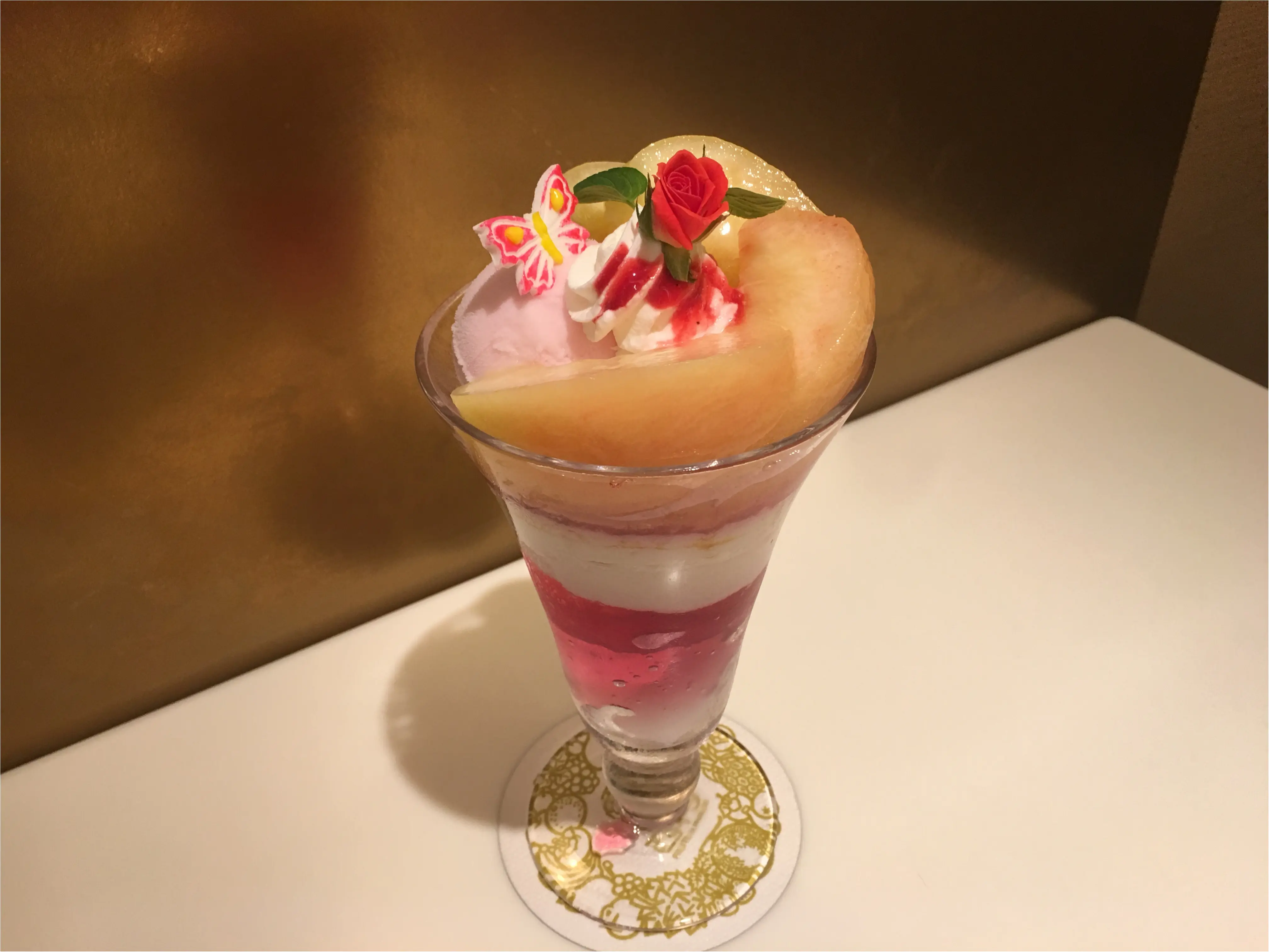 ♡桃をまるごと使った豪華パフェ【渋谷・西村フルーツパーラー】2300円♡モアハピ◡̈のぞみ♡_1
