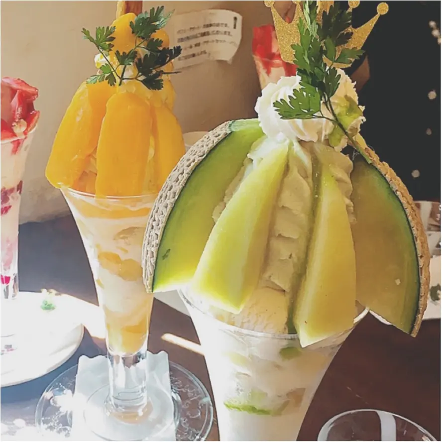 ★こんな贅沢あっていいの?特盛フルーツパフェのお店『Cafe de Lyon』で至福の時間を味わって★_4