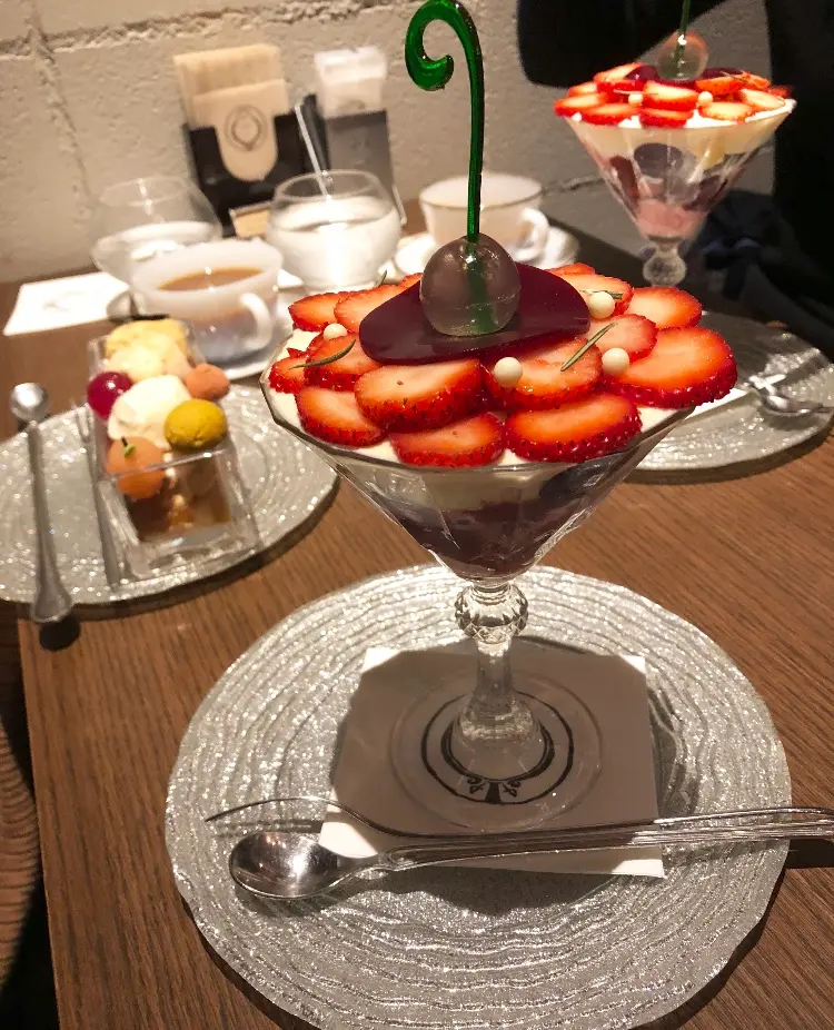 夜パフェ シメパフェ 札幌