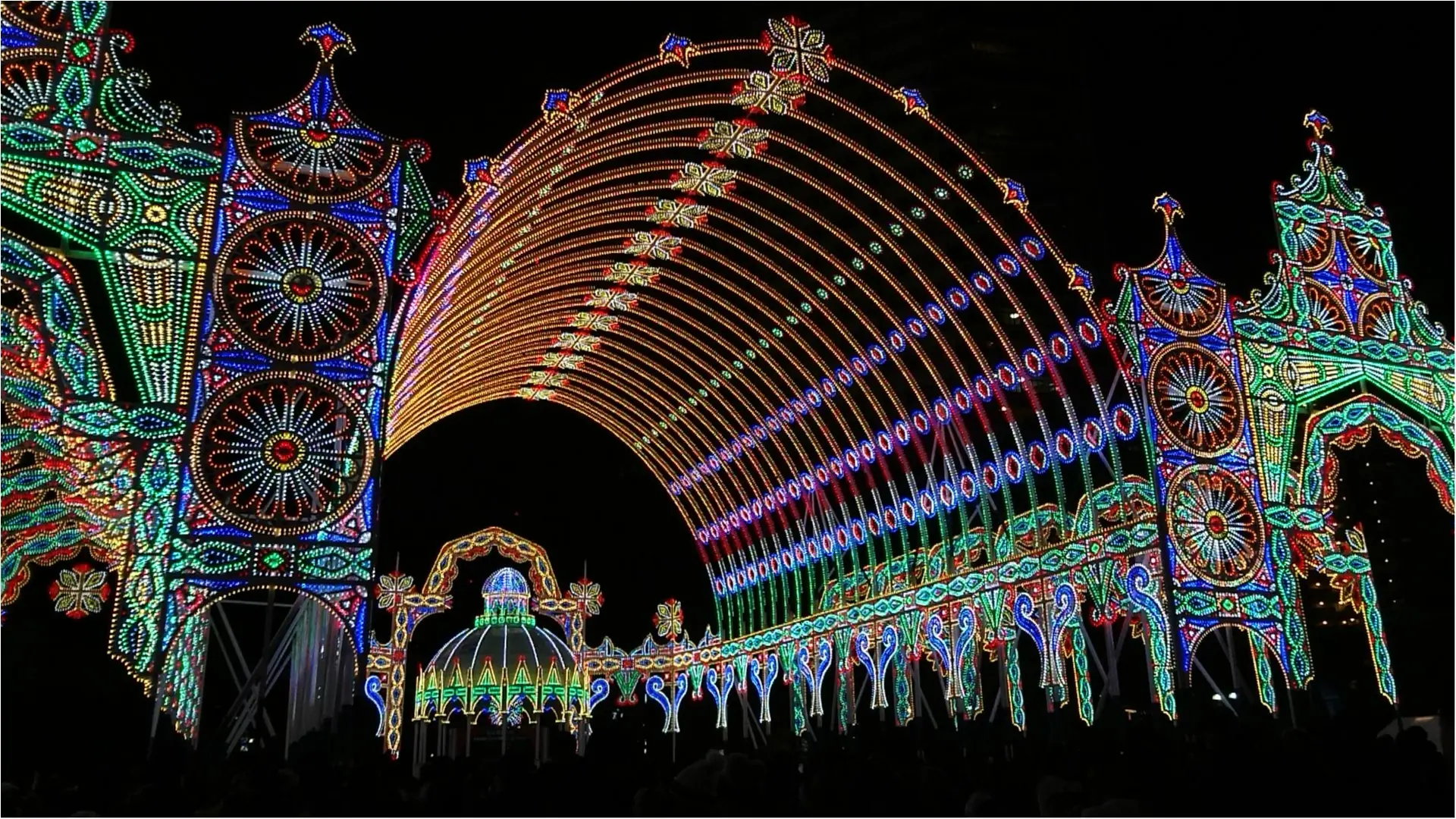 開催期間、17日まで! 輝きを増した 神戸ルミナリエ~未来への眼差し~_2