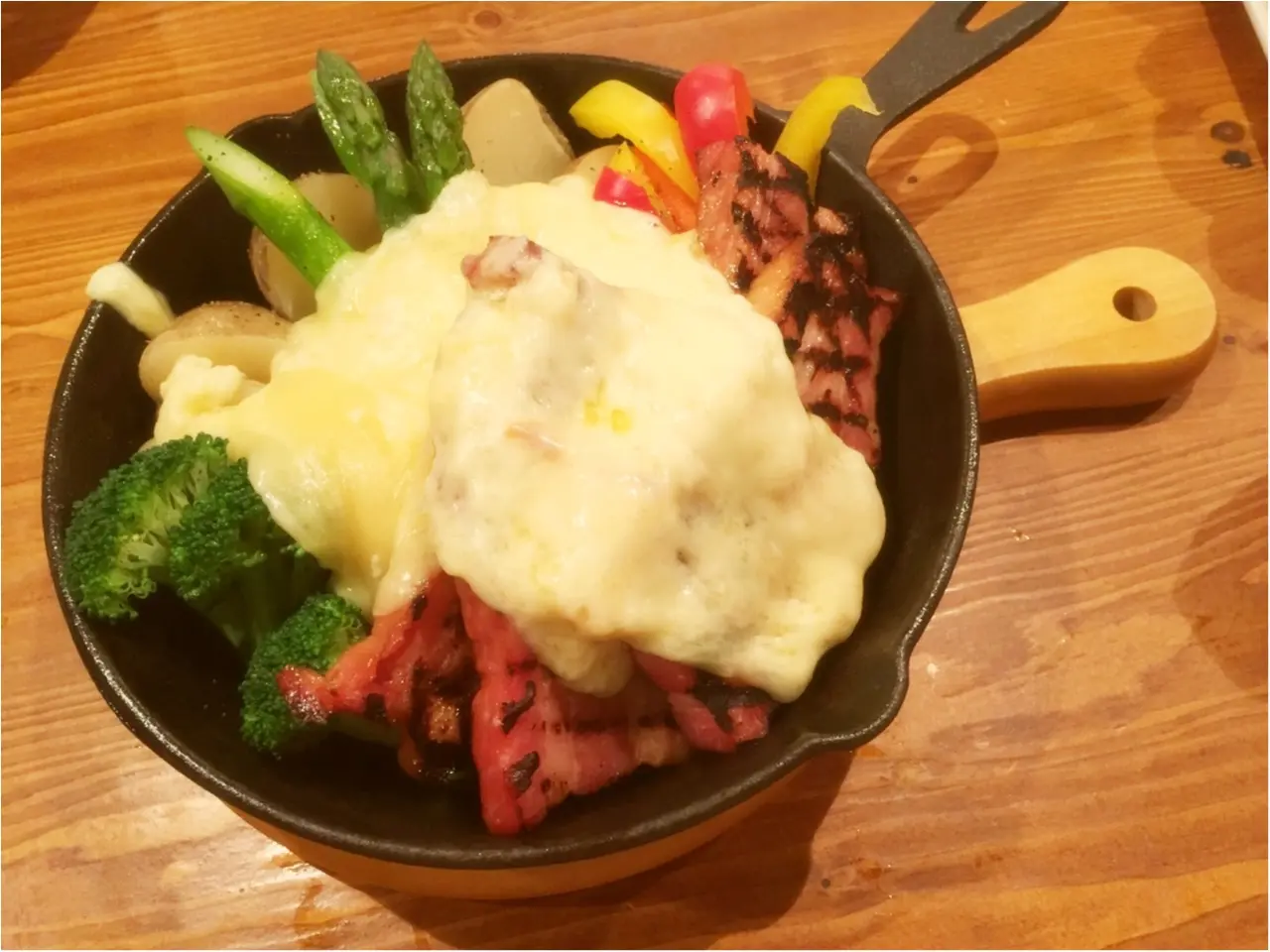 チーズ好き お肉好き には盛り上がること間違いナシ Cccチーズチーズカフェ渋谷 が女子会におすすめ Moreインフルエンサーズブログ Daily More