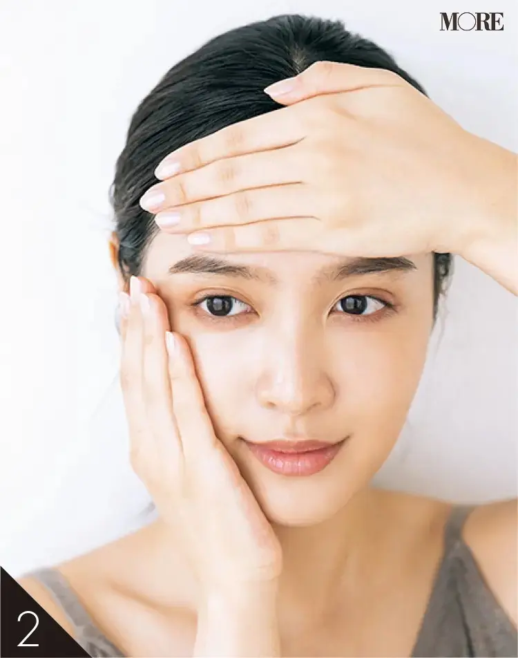 保湿力アップ!正しい化粧水の塗り方をレクチャー♪ 鈴木えみさん流『ニベア』の使い方【今週のビューティ人気ランキング】_3