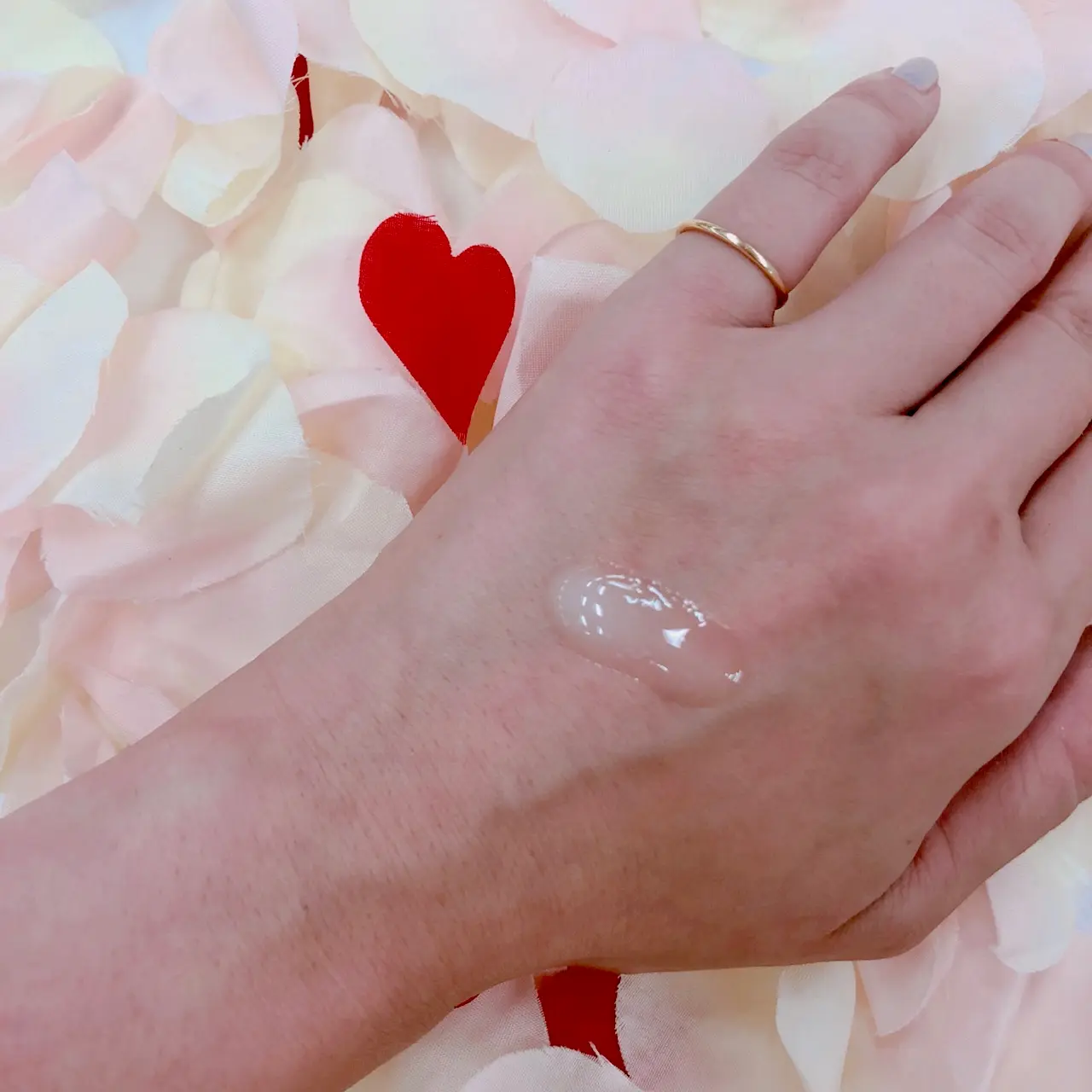 柔らかいだけの肌じゃ満足できないあなたへ、最高のセラムを。_2
