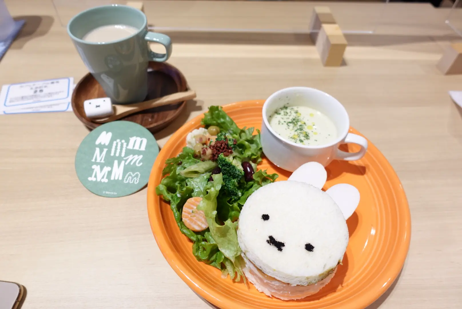 大阪上陸!『MIFFY cafe』ミッフィー65周年を記念してオープン!オランダ料理やグッズが盛りだくさん!かわいすぎるし期間限定なので早く予約してみてね_3
