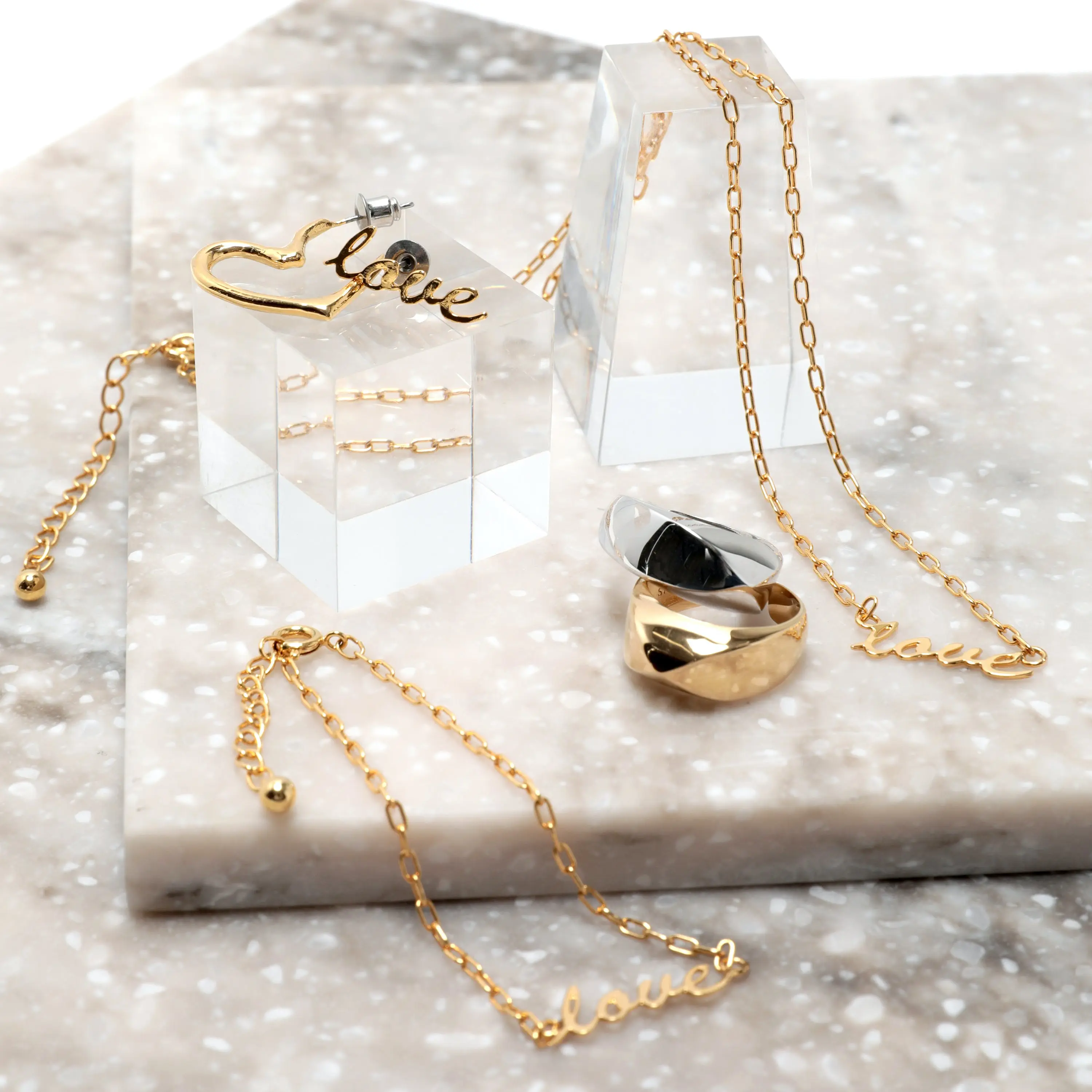 『スタイリスト白幡啓 × ADER.bijoux × Aresense』トリプルコラボアクセサリー発売スタート! 洗練された愛らしさを楽しんで♡_1