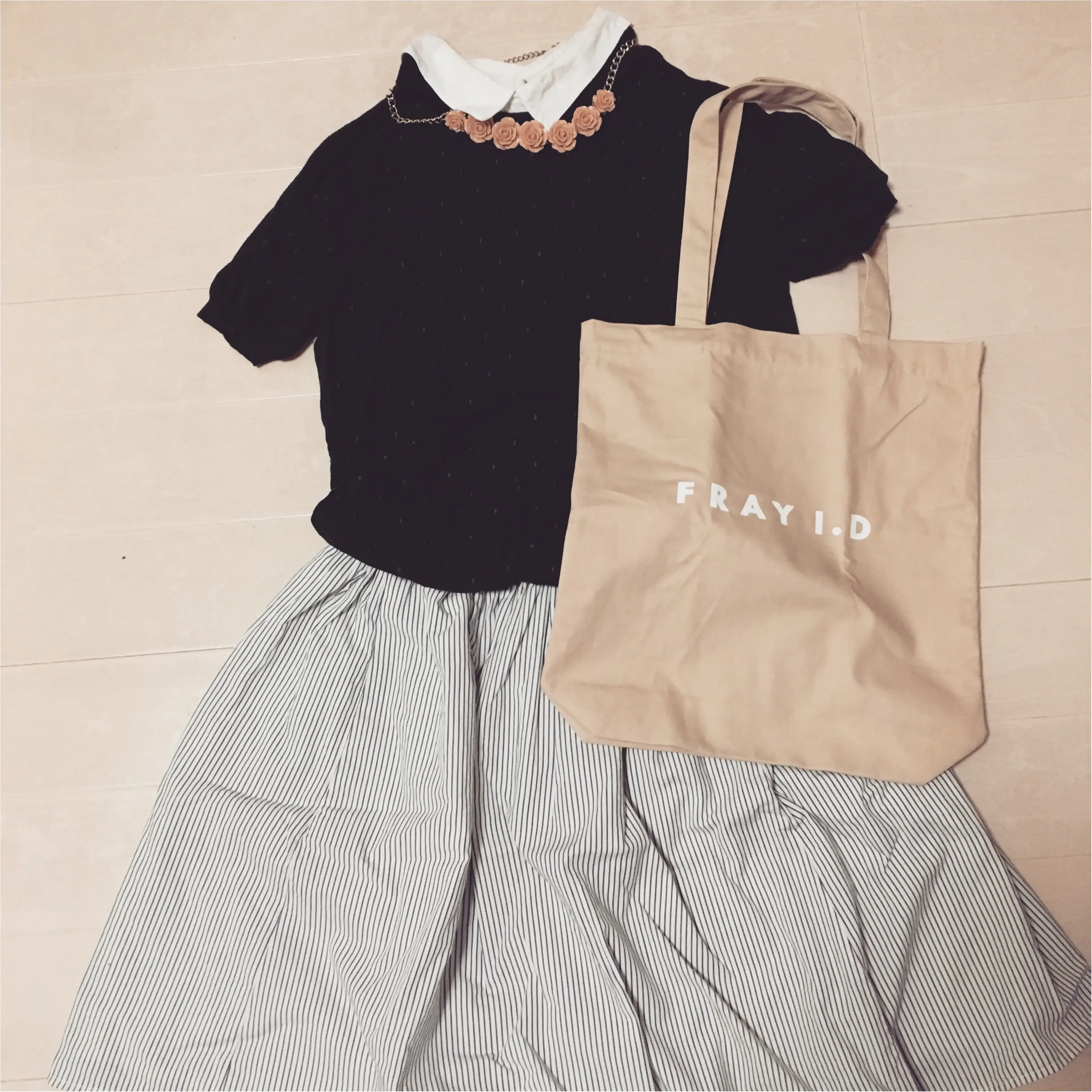 《MORE7月号》付録の”FRAY I.D”コラボトートがどんなコーデにも合うって知ってた♡?_2
