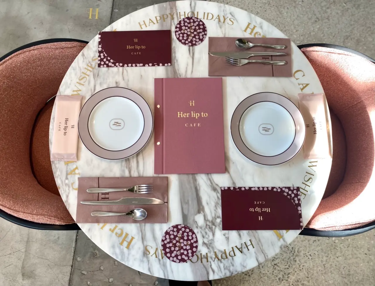 小嶋陽菜プロデュースブランドのカフェ「ハーリップトゥーカフェ」テーブルコーディネート