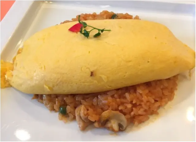 2800円払って食べる価値アリ。一度は食べたい絶品たんぽぽオムライス。_4