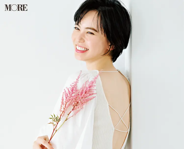 比留川游の色香漂うオトナなショットをお届け♡ 美人は背中で魅せるって本当!【モデルのオフショット】_1