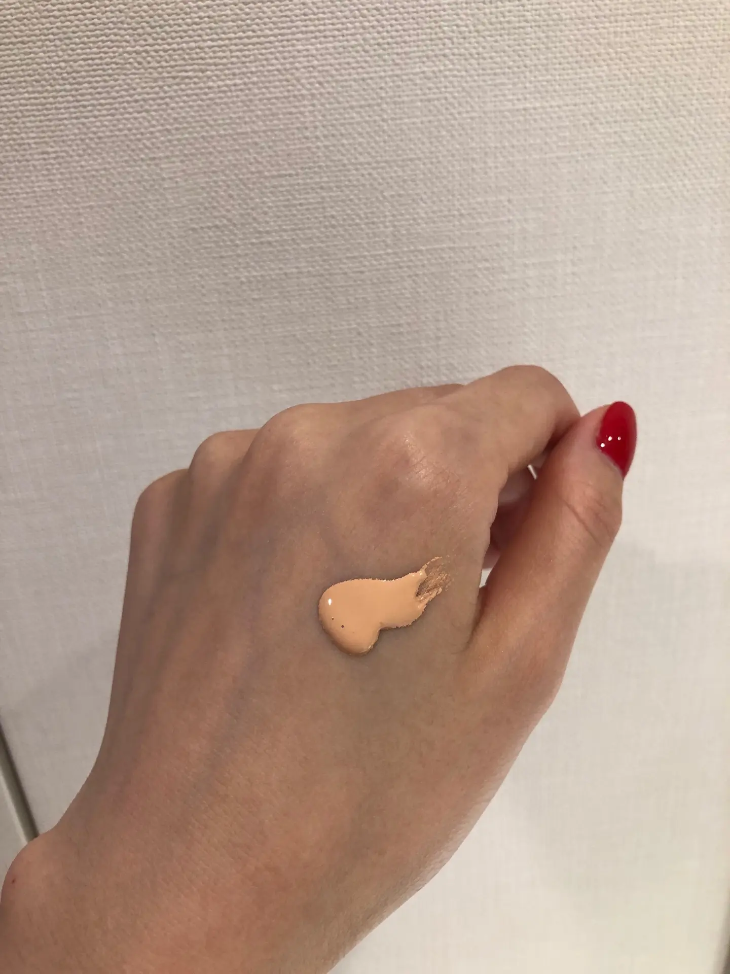 【バズりコスメ】shuuemura unlimited ナチュラルかつカバー力◎軽くて重ねても厚塗り感なし!【セミマット肌】_3