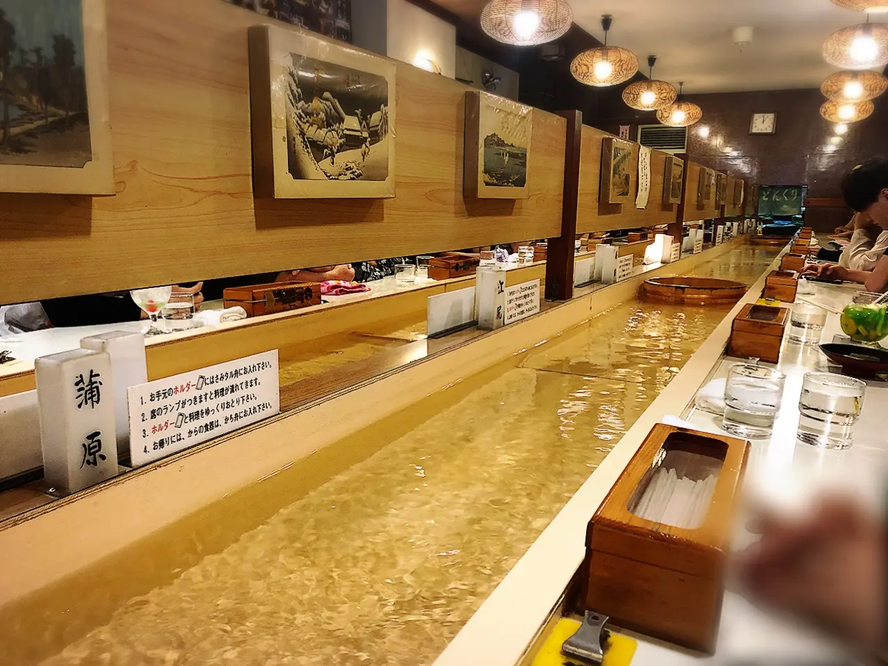 【静岡・沼津】店内に川…⁉︎デザートやドリンクが浮かんで流れる❁流れる喫茶店《どんぐり》_5