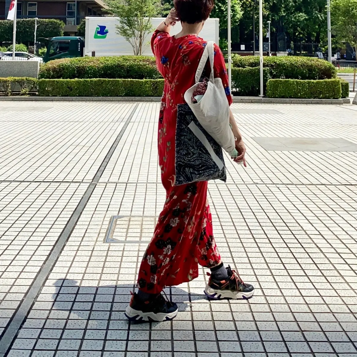 ZARA ザラ エコバッグ フラワーバッグ サスティナブル Twitter SNS