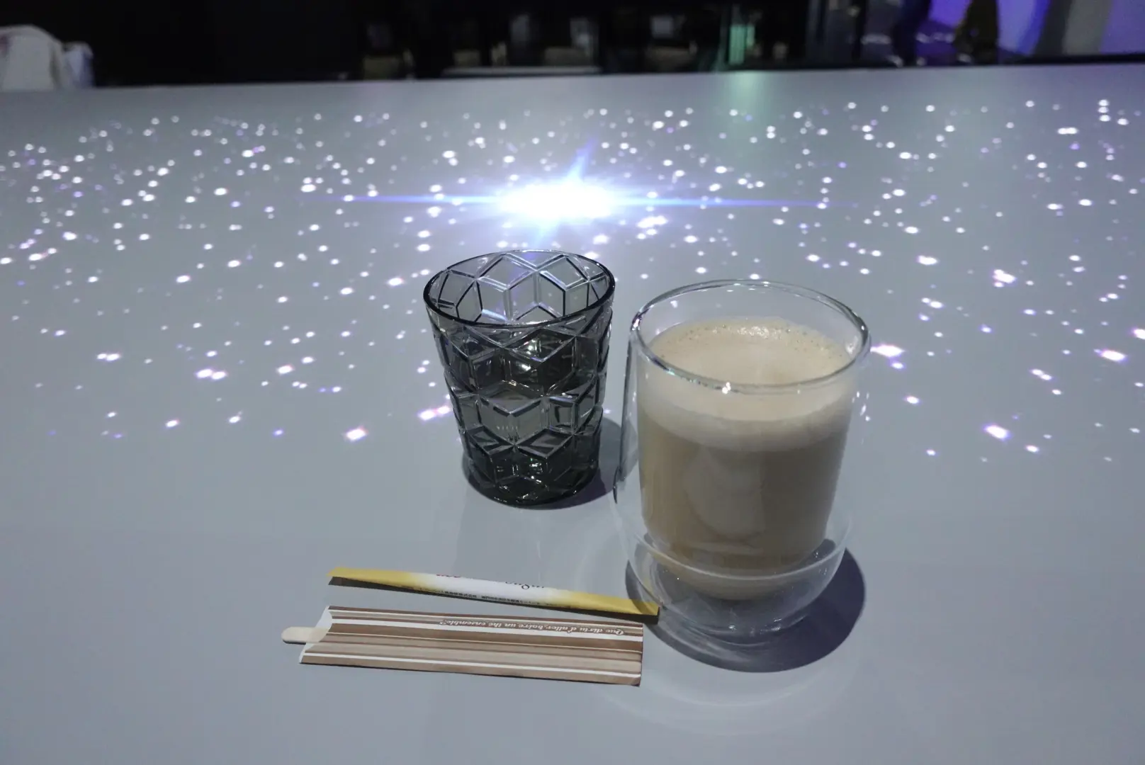 【神戸】宇宙空間体験型プロジェクションマッピングカフェがNew open!「SORA YUME KOBE CAFE」ではボックサンとのコラボスイーツがいただける!?_3