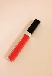 小濱庸子ちゃんのお気に入り!表情を華やかになさるルージュの正体。_2